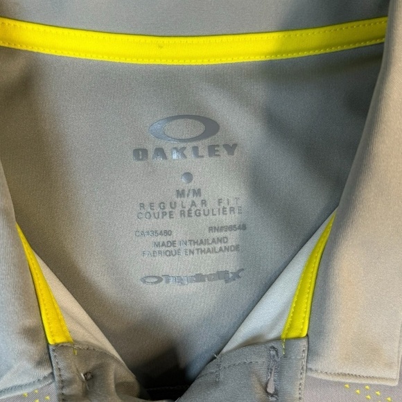 Oakley Gray Fading Light Gray Short Sleeve Polo Shirt Mens Size Medium - Picture 2 of 5